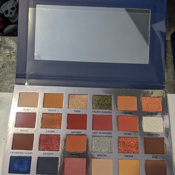 MAKEUP LOT - Picture 2 of 10